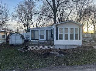 10001 E Goodall Rd #48, Durand, MI 48429