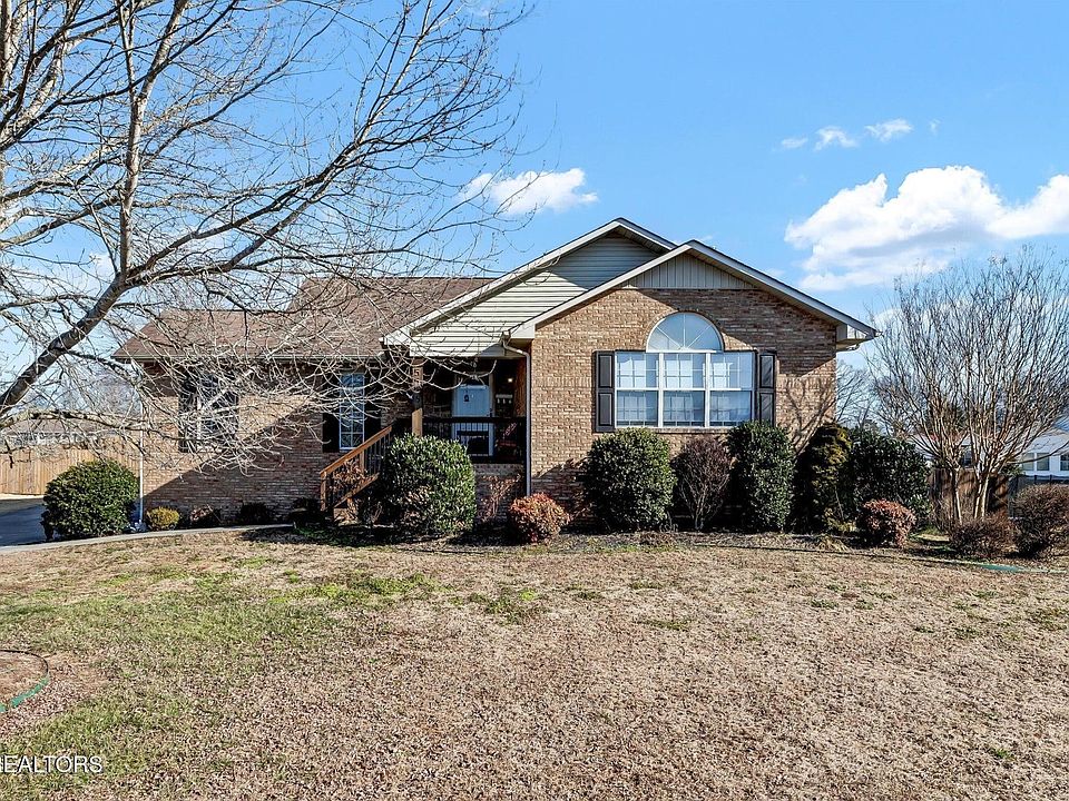 1st image of 5556 Brandon Park Dr