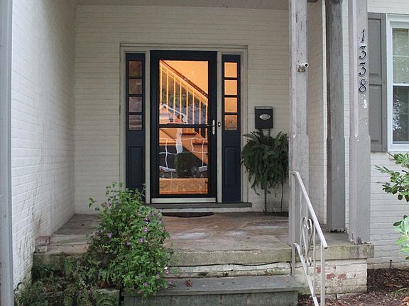 2nd image of 1338 Irish St