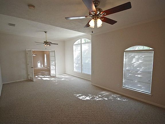 5th image of 8538 Hillsboro Pl