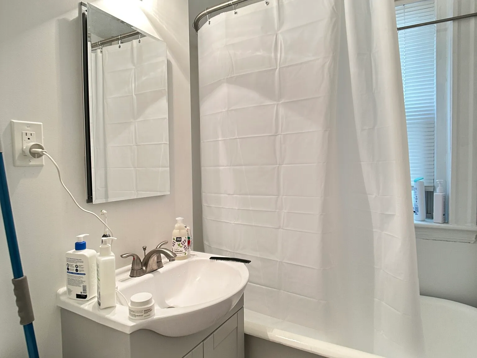 1 bed, $2,500 — Photo 4