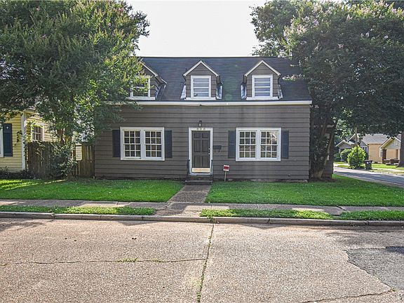3rd image of 808 17th Ave