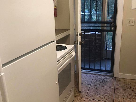 4th image of 1567 W 6th St #1571-1