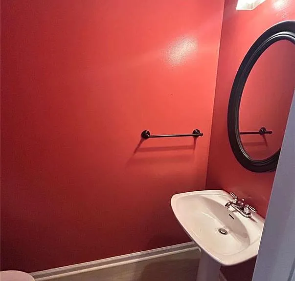 1089 Ashbury Dr — Photo 5