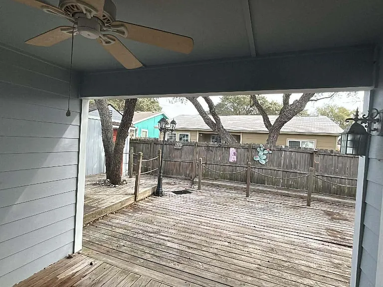 104 Breezy St — Photo 9