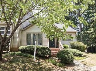 115 Windbyrne Dr, Cary, NC 27513
