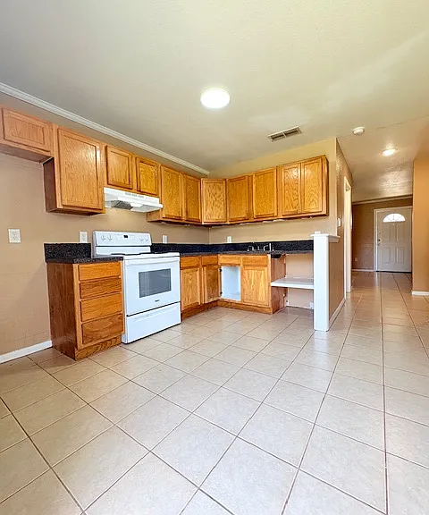 Country Place Apartments — Photo 11