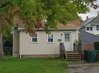 36 Sunset St, Rochester, NY 14606