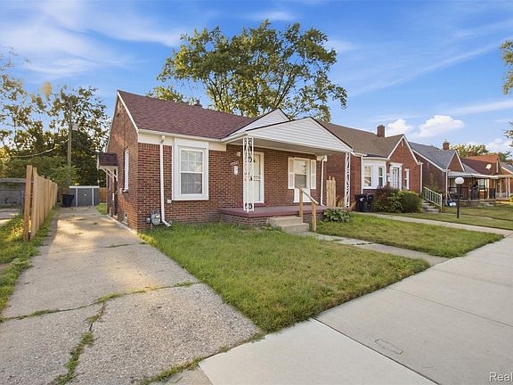 3rd image of 19327 Sunset St