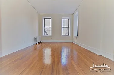 Rented by Manhattan Realty Group