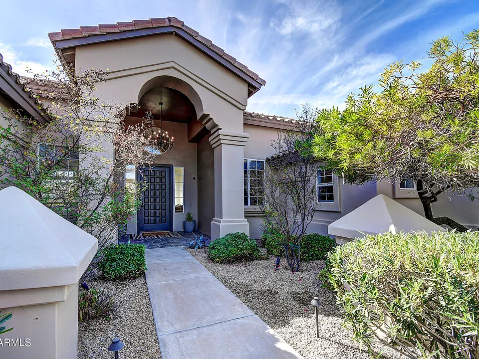 12113 E Sahuaro Dr