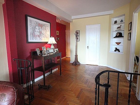 3rd image of 57 Park Ter E Unit B71