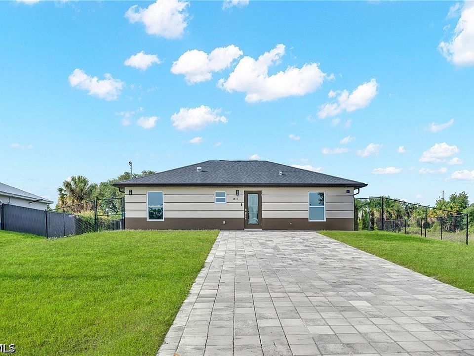 1st image of 2075 Detroit Dr