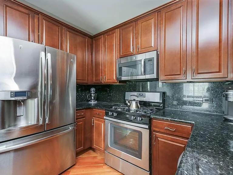 1307 W Lake St #303A — Photo 11
