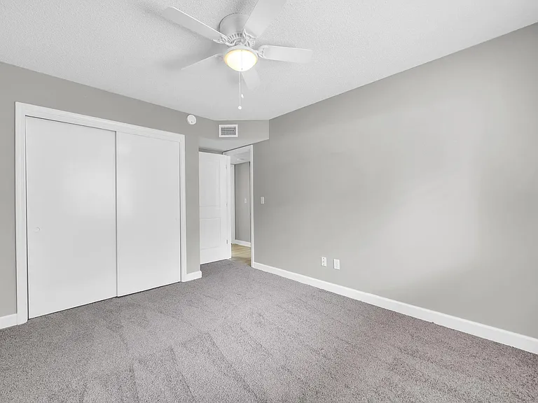 3930 Balsam Dr — Photo 24