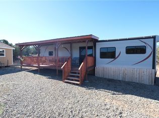 19898 & 19942 E Willow Creek Rd, Kingman, AZ 86401