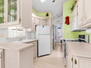 196 Mineshaft Dr, Apache Junction, AZ 85119