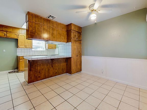5th image of 1486 Quincy Ave