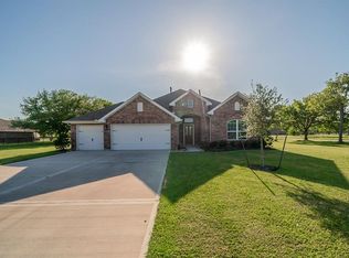 211 Houston Point Dr, Beach City, TX 77523