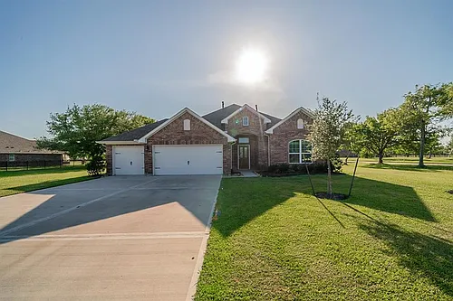 211 Houston Point Dr Photo 1