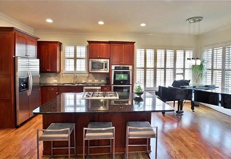 553 Woodall Ave NE #A — Photo 8