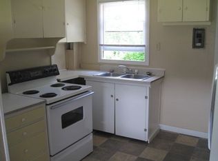 555 N River Rd APT 25, Cottage Grove, OR 97424