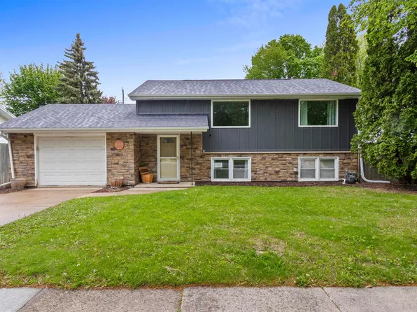 1254 Thorndale St, Green Bay, WI 54304