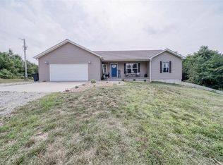 19055 State Route Ee St, Saint James, MO 65559