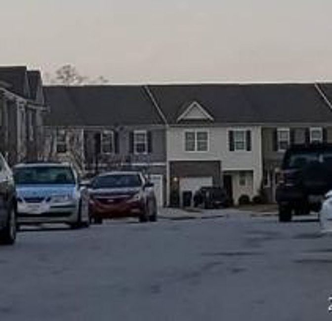 Exterior Neighborhood (street photo)
