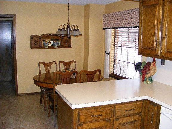 5th image of 1212 Creekdale