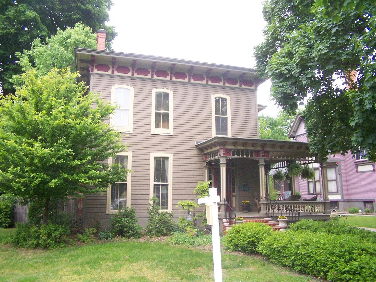 408 State St photo 1
