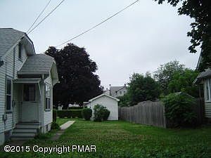 3rd image of 914 Fairview Ave