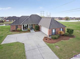 3745 Monte Vista Dr, Addis, LA 70710