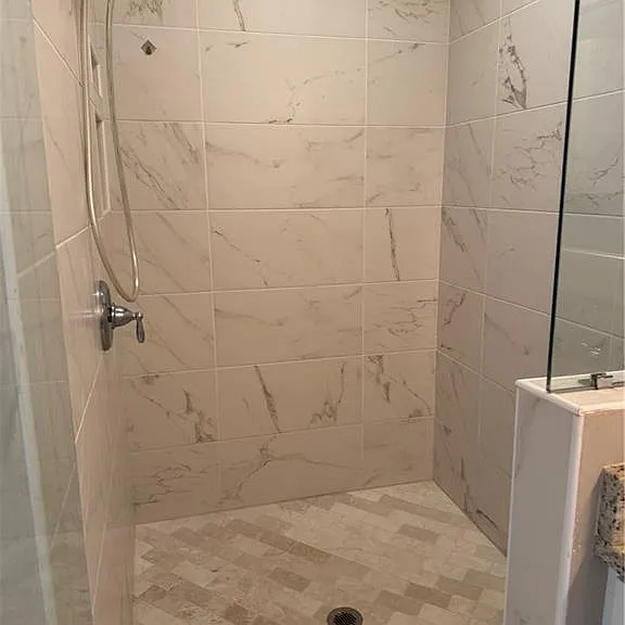 903 Woodlawn Dr NE — Photo 25