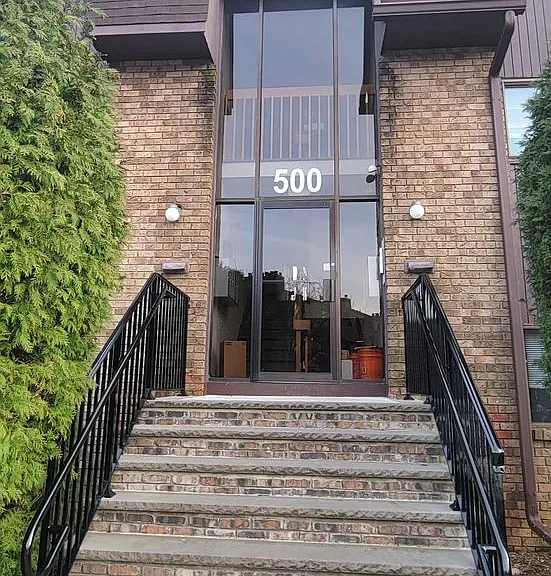 522 Woodmill Dr — Photo 2