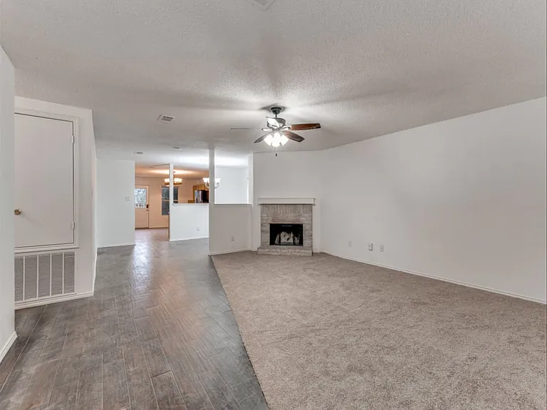 509 Keble Dr — Photo 3
