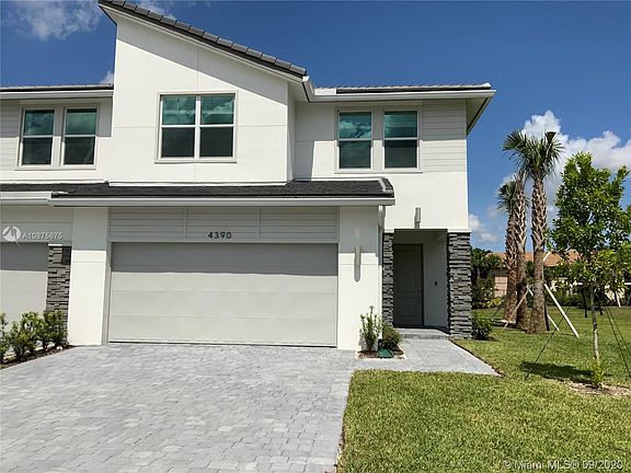 2nd image of 4390 Veleiros Blvd
