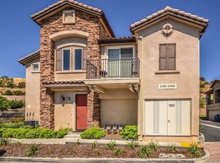 27923 Avalon Dr, Canyon Country, CA 91351