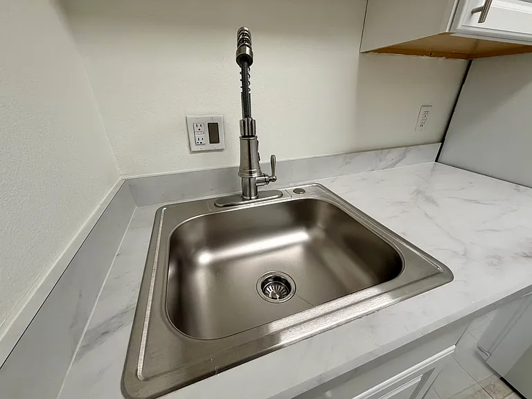 8800 Bardmoor Blvd #20 — Photo 13