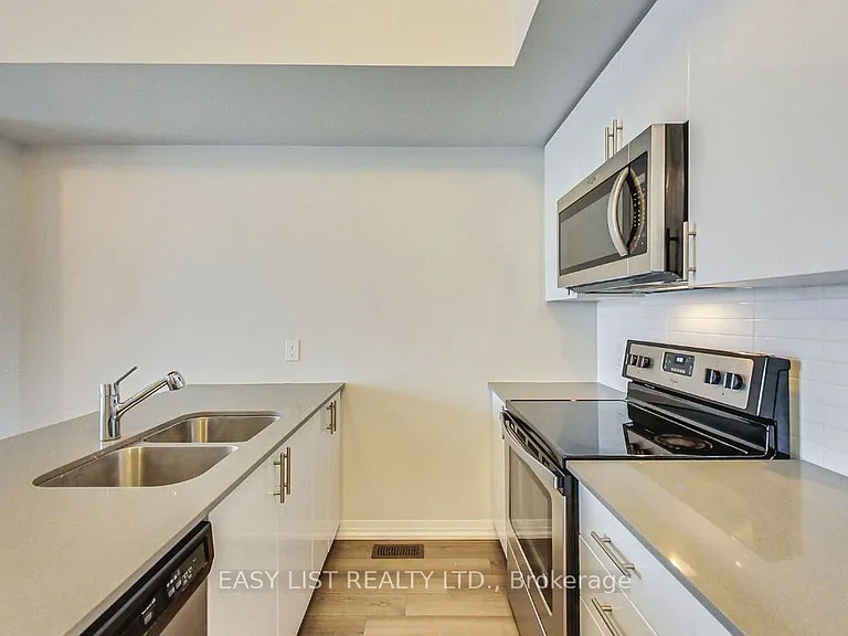 1210 Main St E #102 — Photo 6