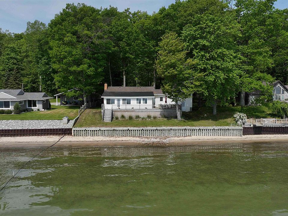 1883 Douglas Dr, Tawas City, MI 48763 MLS 1911794 Zillow