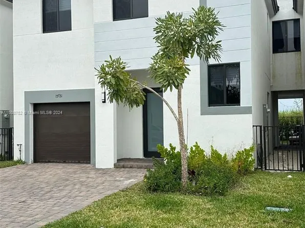 15731 SW 136th Ter, Miami, FL 33196