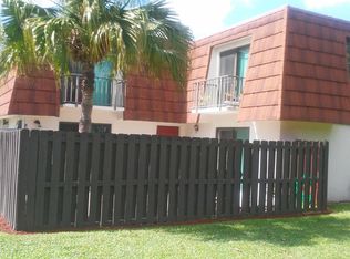 2188 White Pine Cir APT C, Greenacres, FL 33415