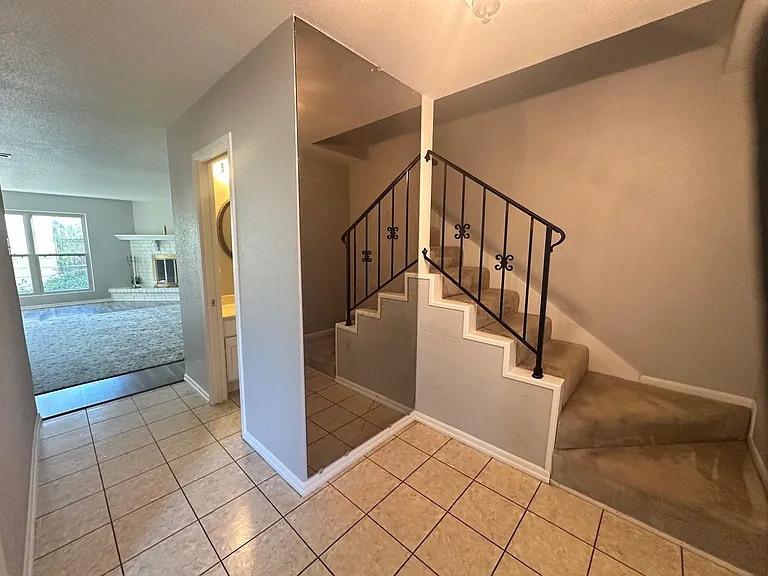 6632 Marshall Place Dr — Photo 3