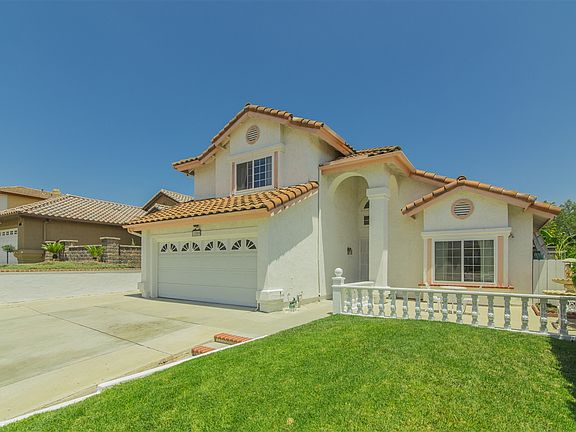 2nd image of 12805 Amaranth St