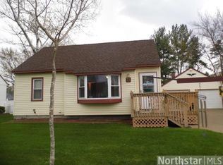 71 Circle Dr, Circle Pines, MN 55014