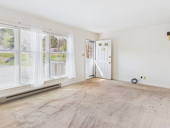 4th image of 205 Sheffield Rd