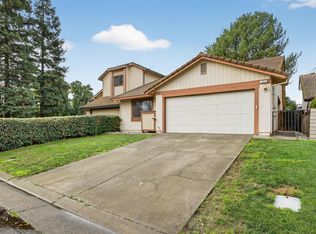 7813 Shimmer River Ln, Citrus Heights, CA