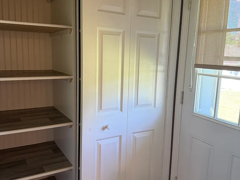 139 S Eastview Ave — Photo 24