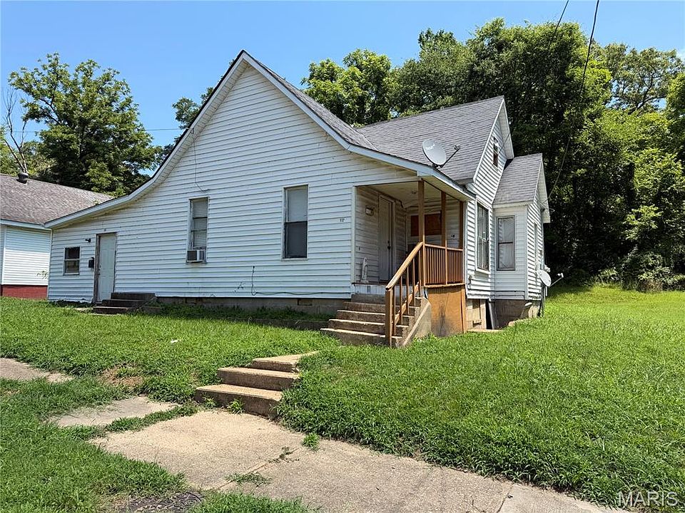 2nd image of 512 N 6th St